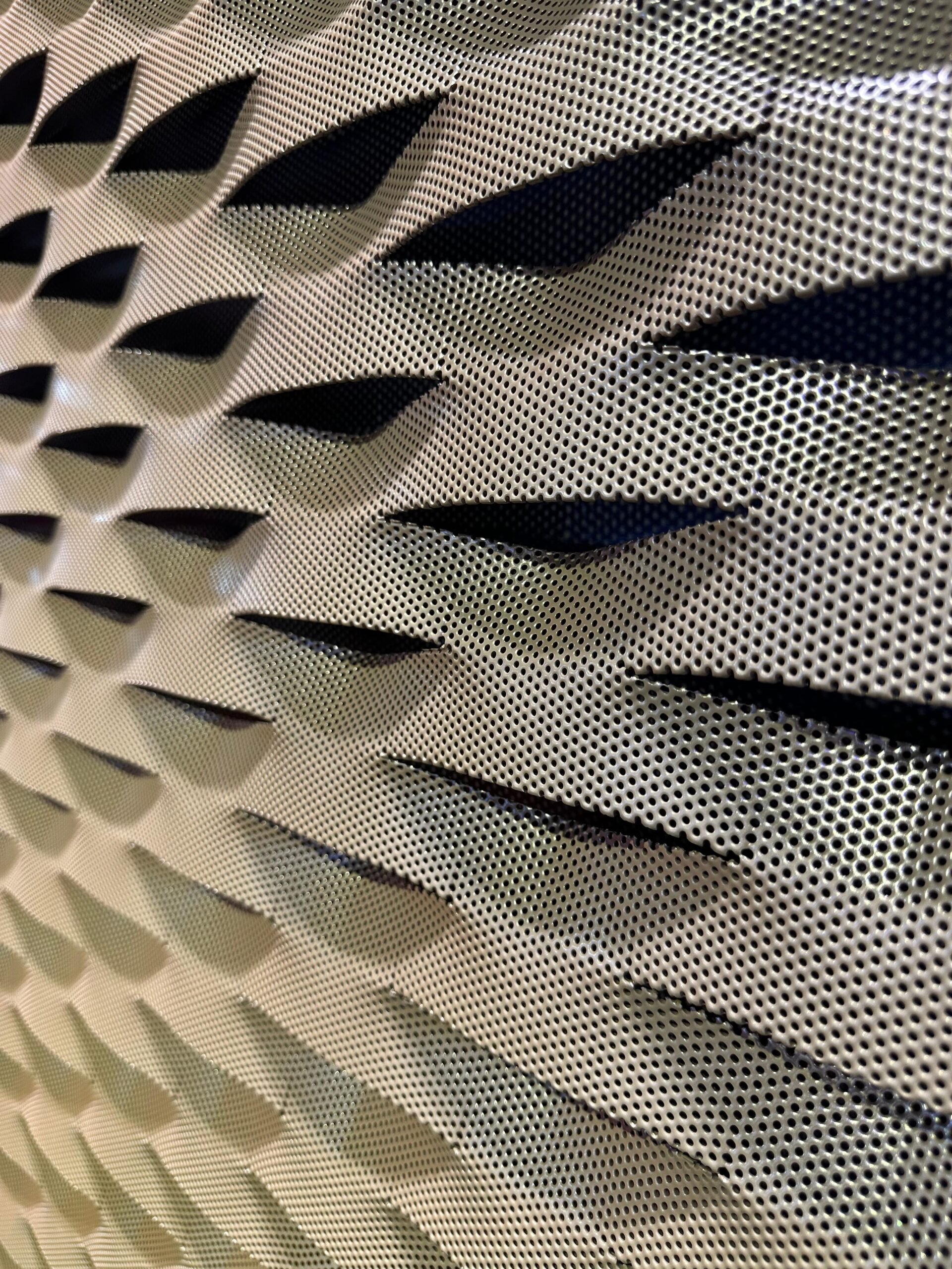 An application scenario or product detail of metal perforation patterns - Image 13