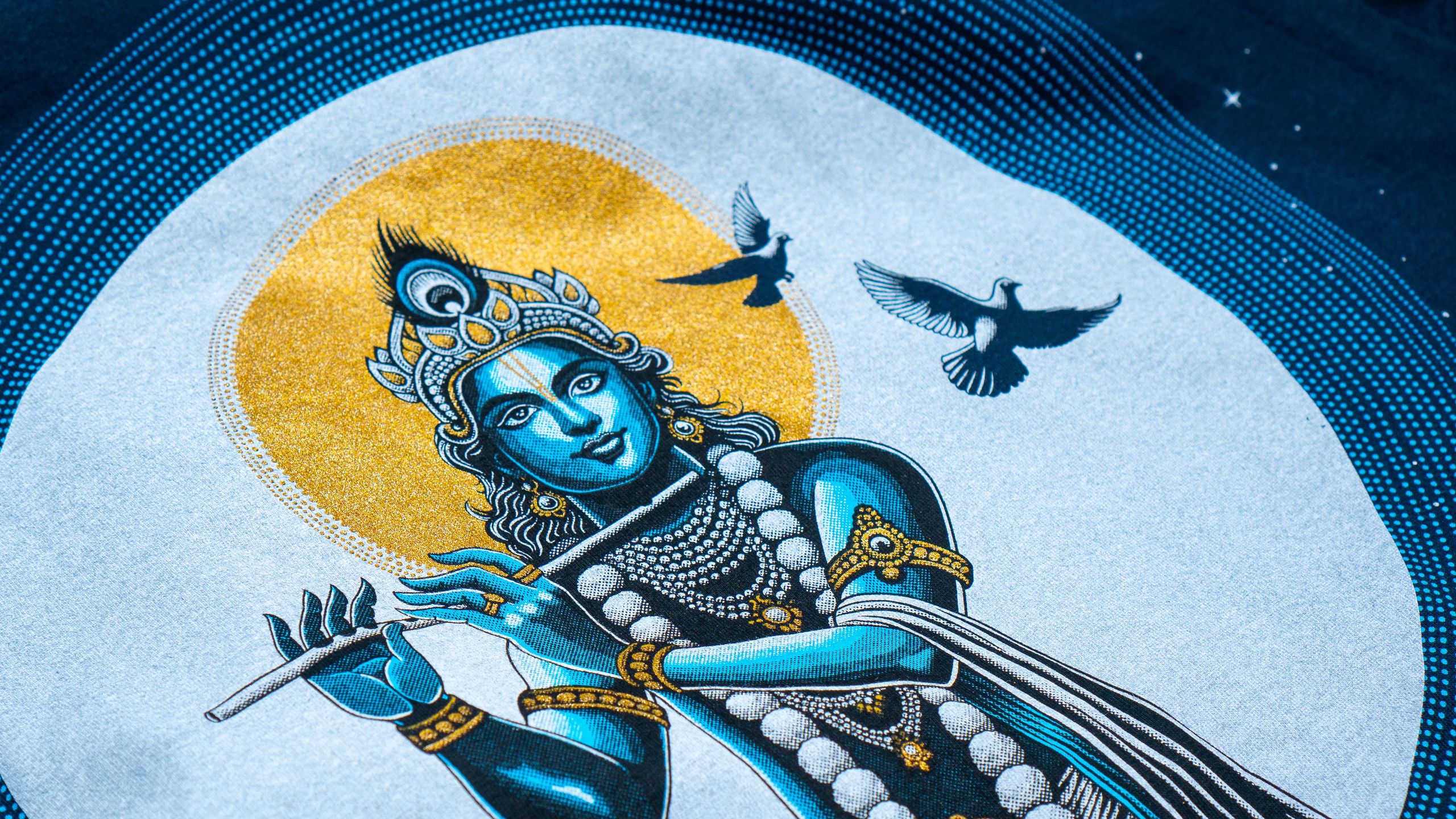 An application scenario or product detail of metallic shirt - Image 9