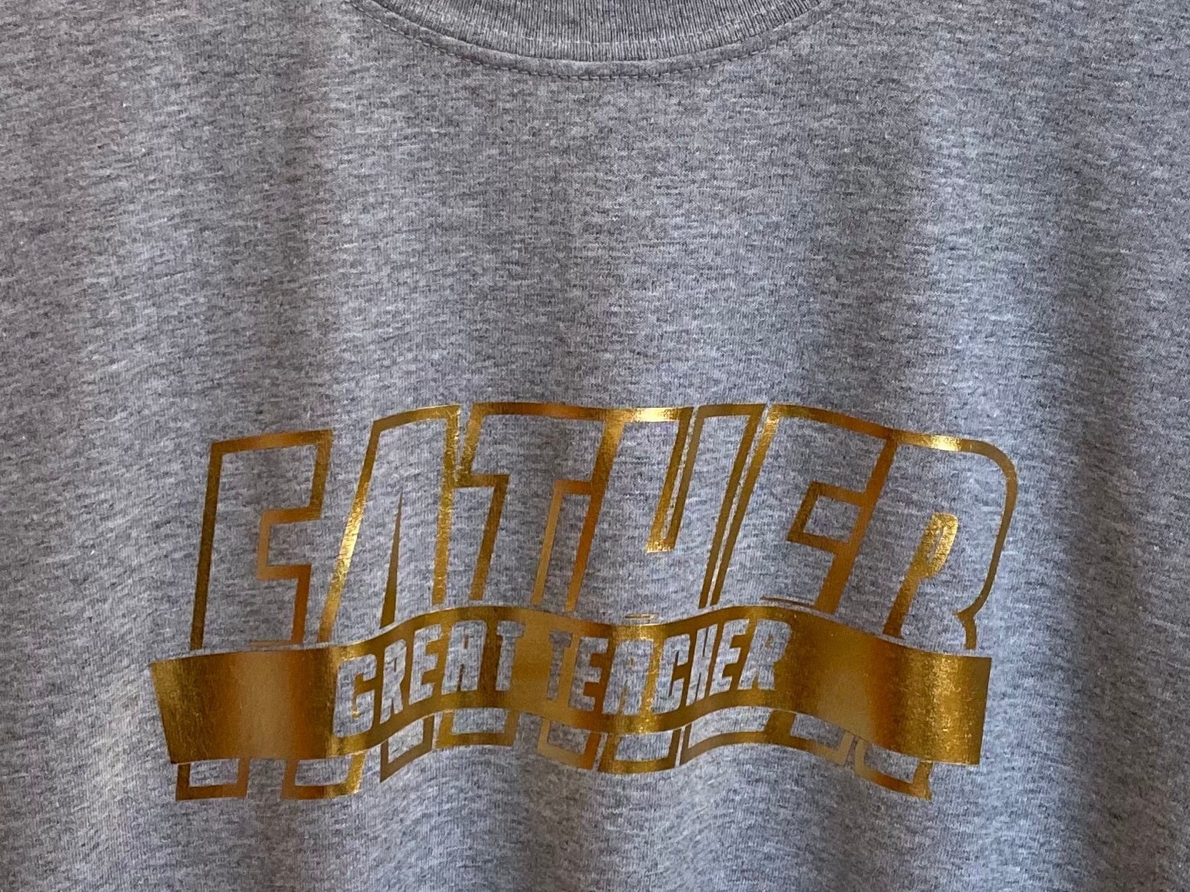 An application scenario or product detail of metallic shirt - Image 11