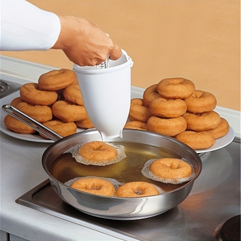 An application scenario or product detail of mini donut machine - Image 20