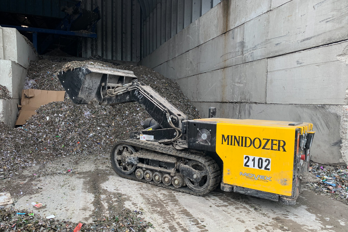 An application scenario or product detail of mini dozer - Image 11