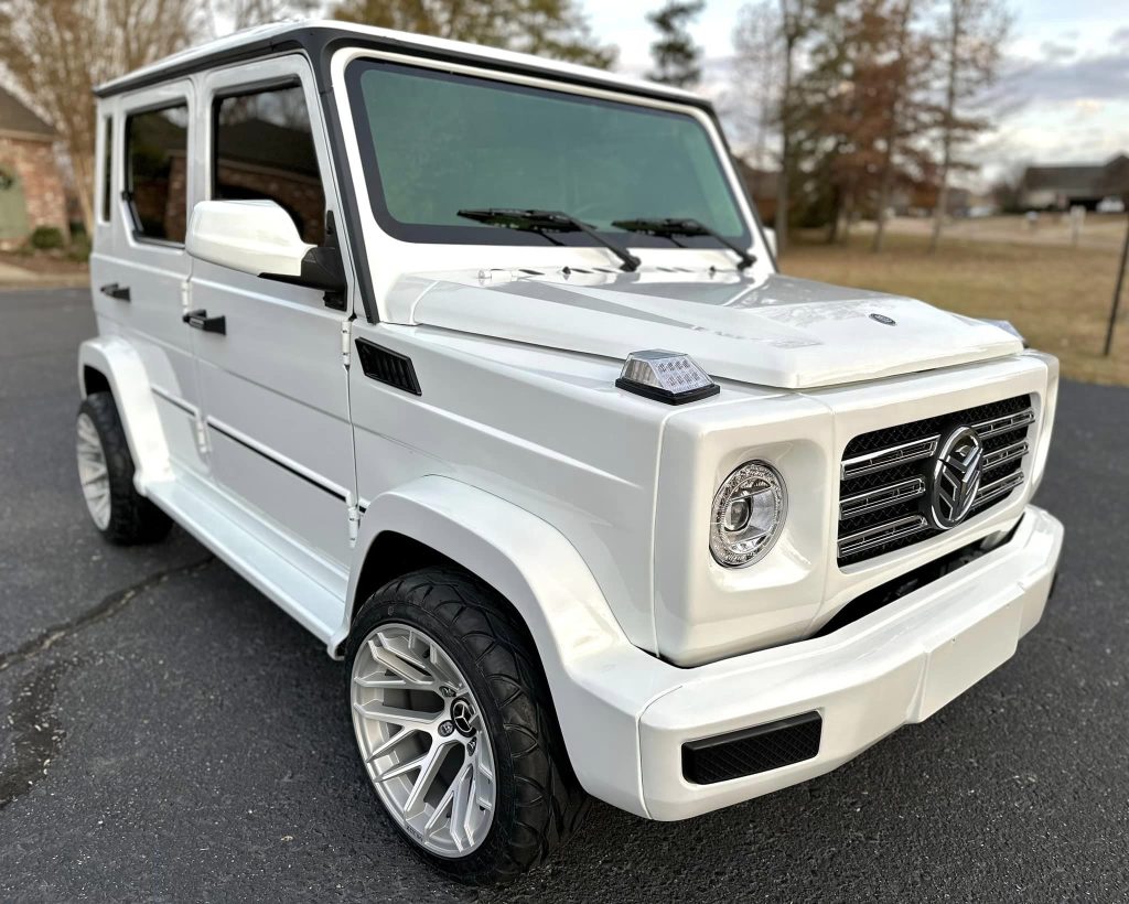 An application scenario or product detail of mini g wagon golf cart - Image 13