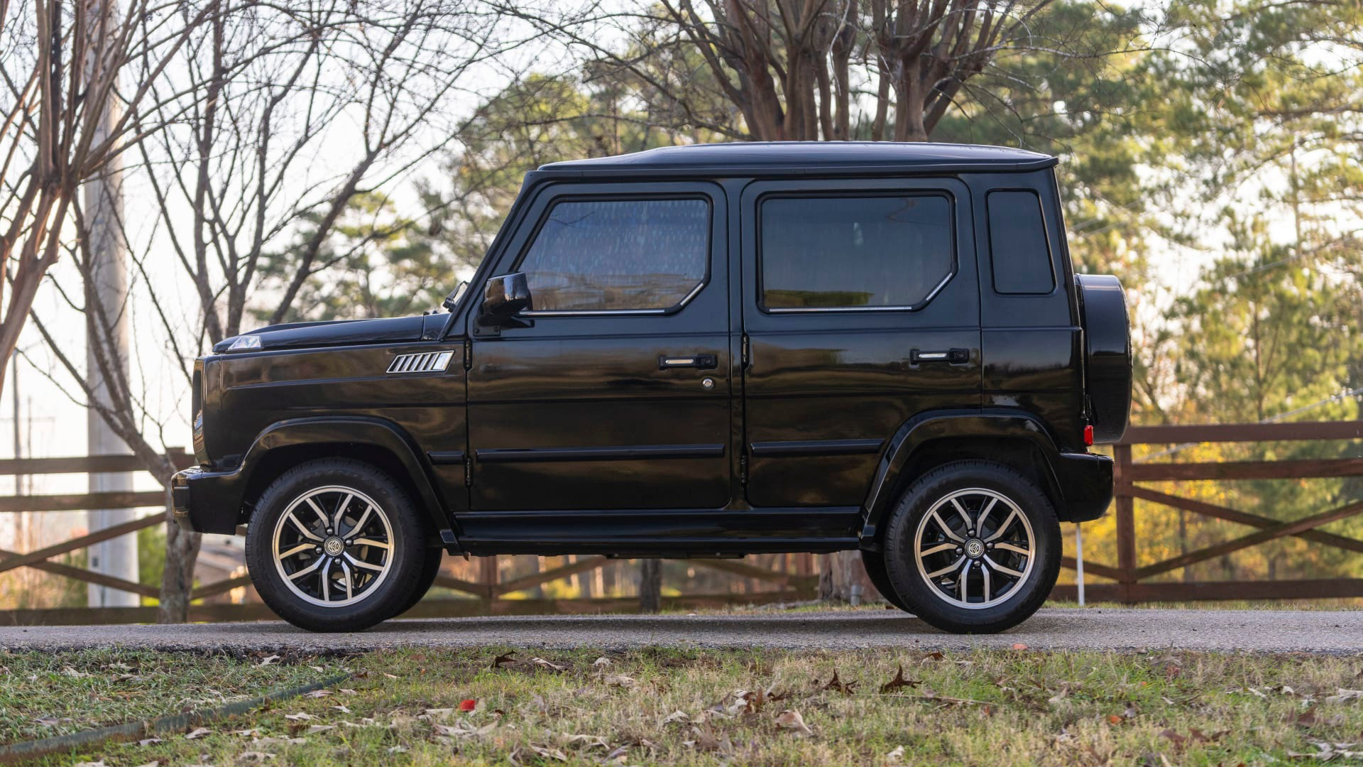 An application scenario or product detail of mini g wagon golf cart - Image 22