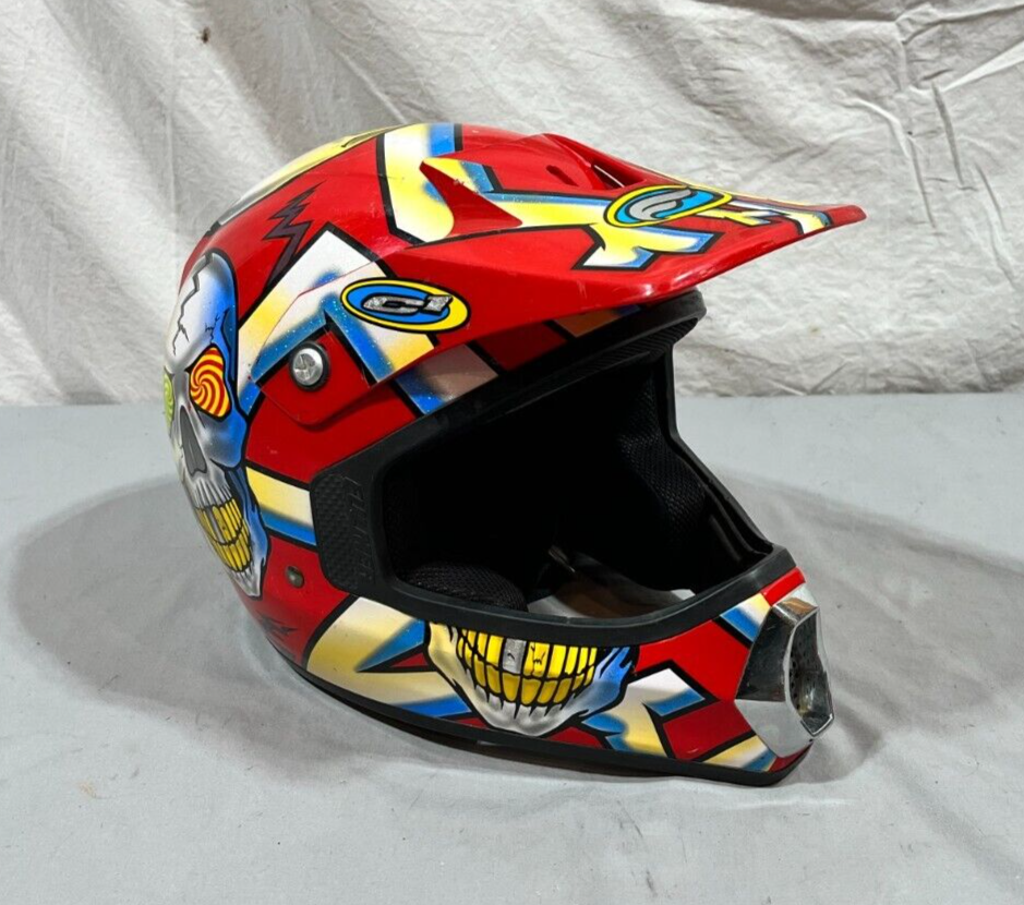 An application scenario or product detail of motocross helmet skull - Image 4