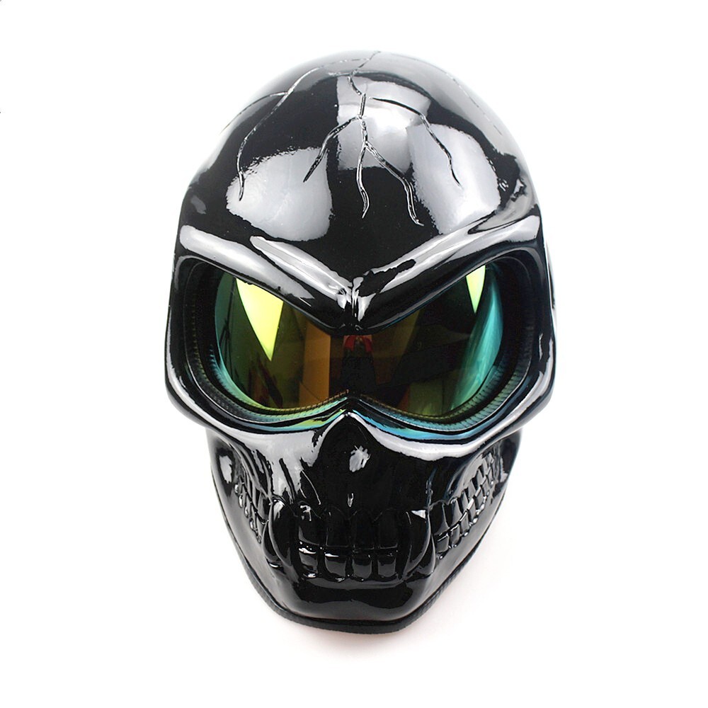 An application scenario or product detail of motorbike helmet skull - Image 6