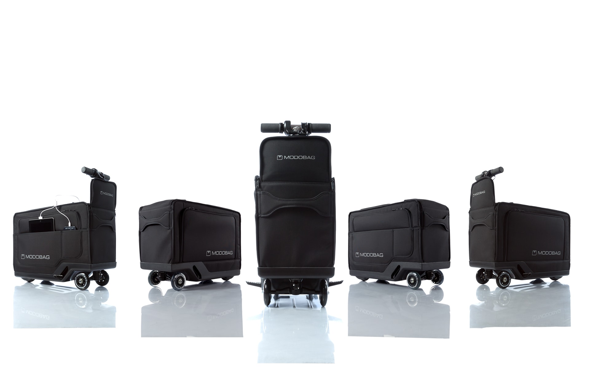 An application scenario or product detail of motorized luggage - Image 9