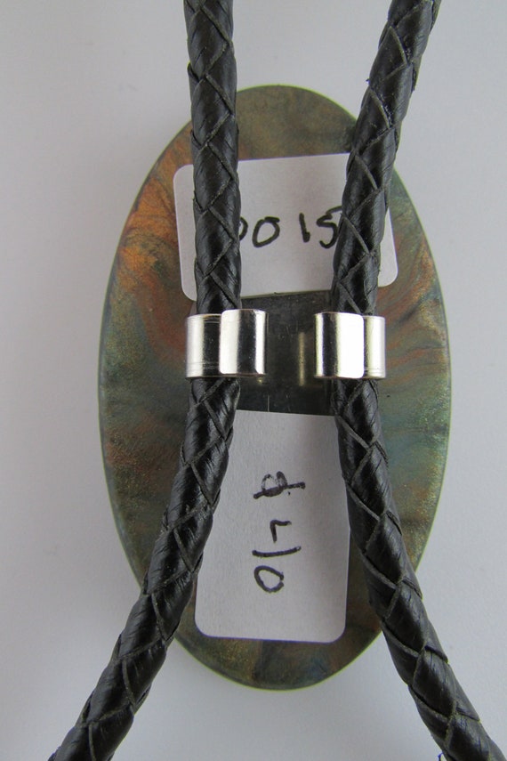 An application scenario or product detail of multi color bolo tie leather - Image 9