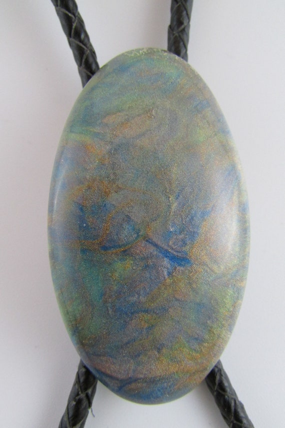 An application scenario or product detail of multi color bolo tie leather - Image 15