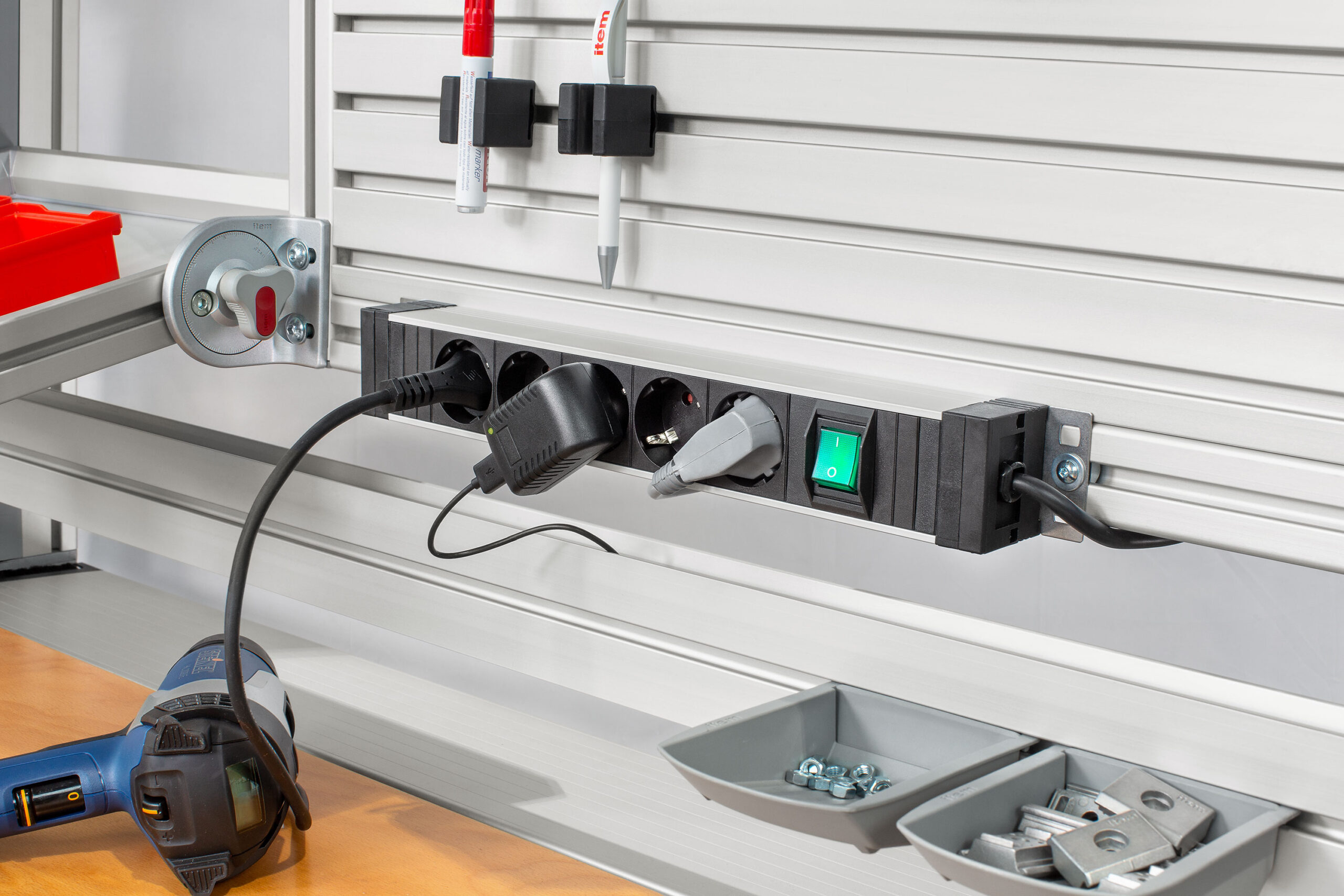 An application scenario or product detail of multi wall socket outlet - Image 1