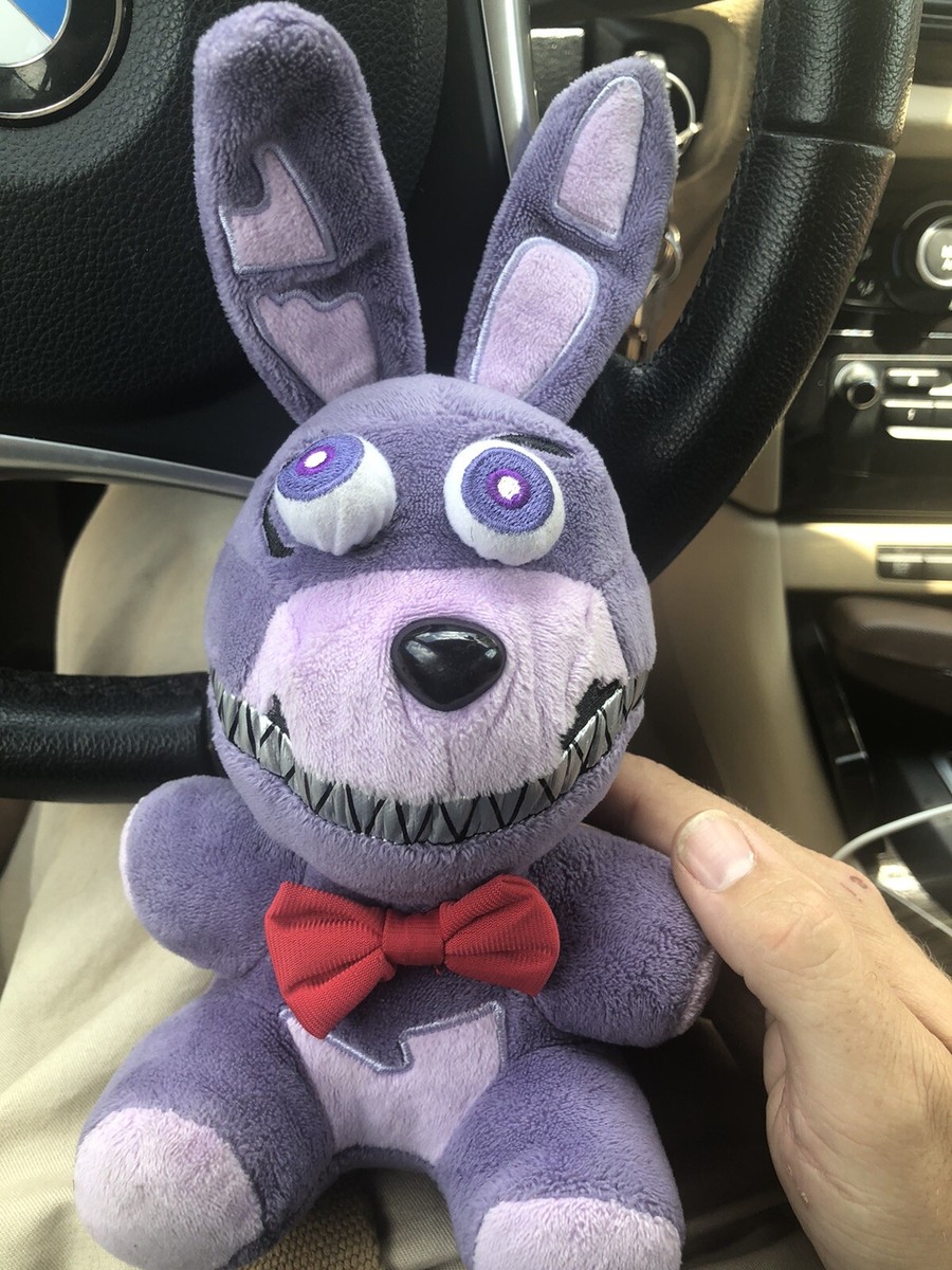 An application scenario or product detail of nightmare bonnie plush - Image 2