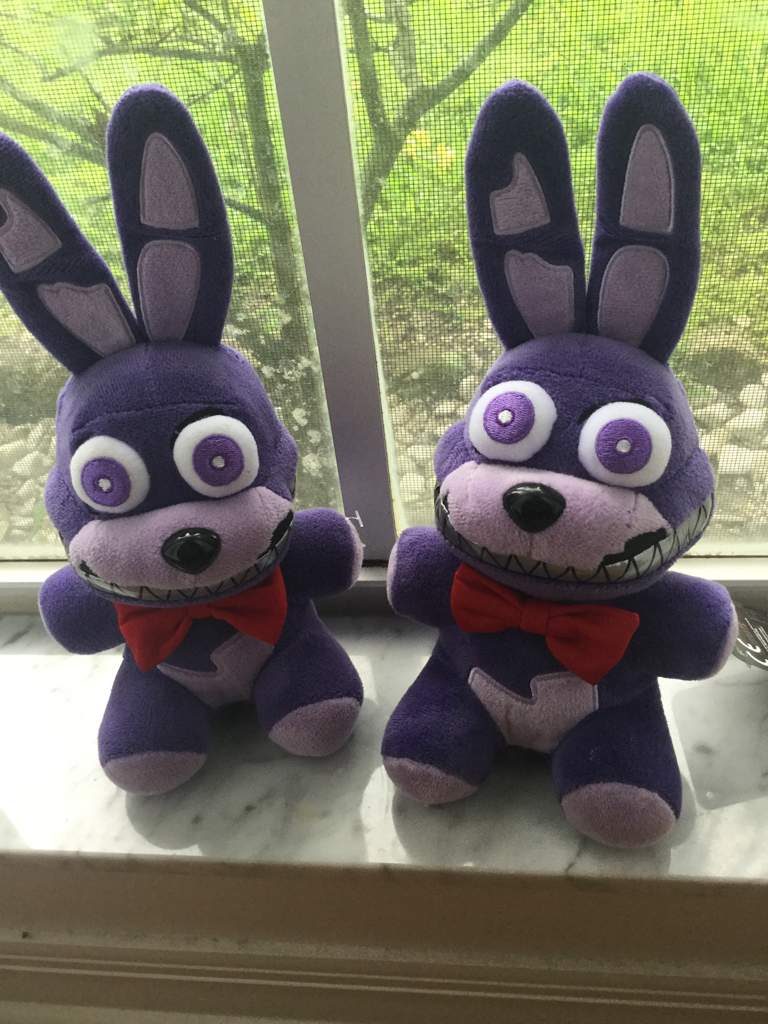 An application scenario or product detail of nightmare bonnie plush - Image 15