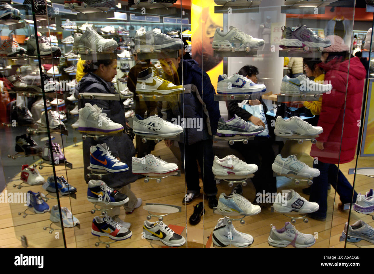 An application scenario or product detail of nike warehouse china - Image 9