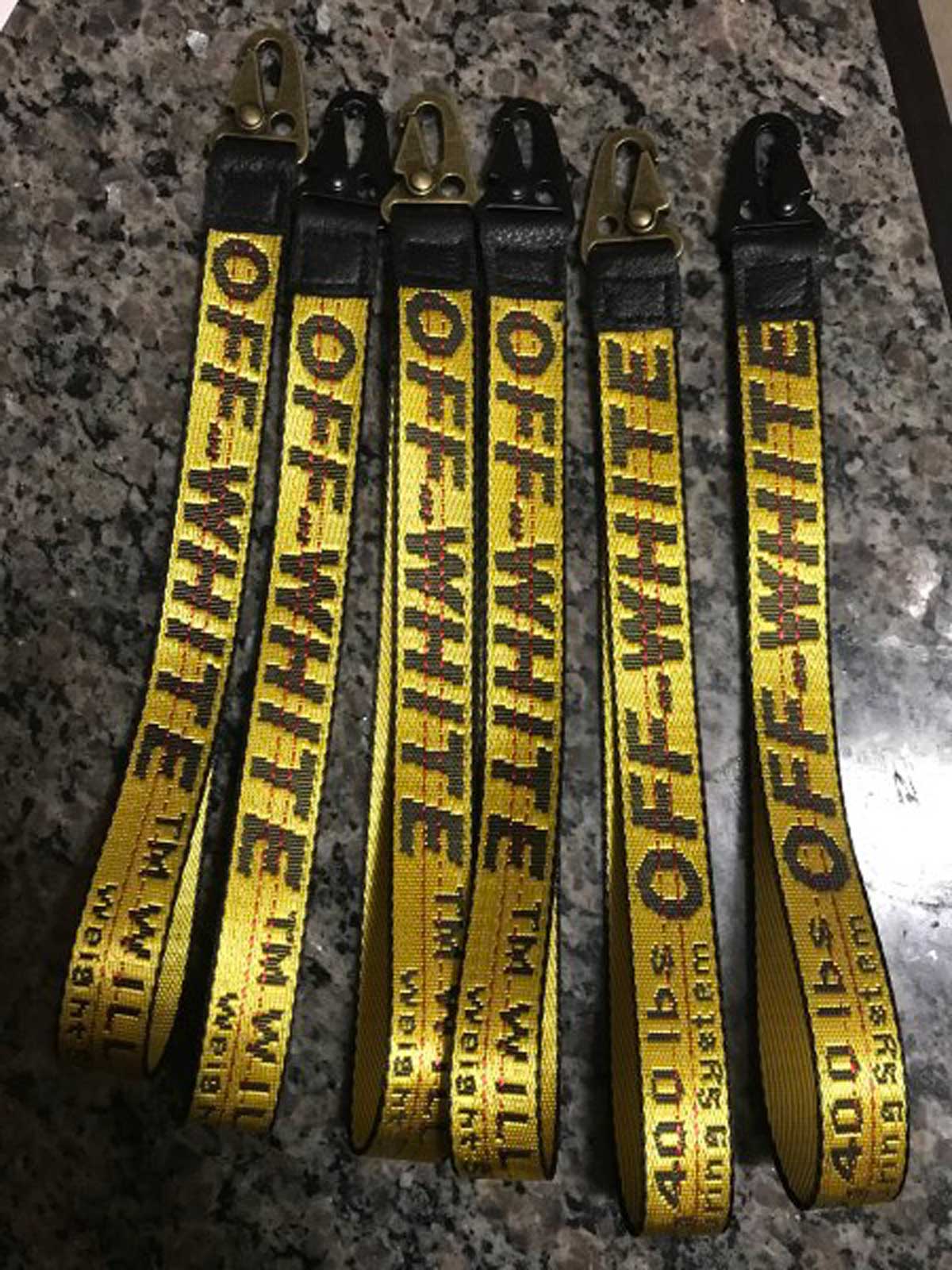An application scenario or product detail of off white lanyard - Image 10