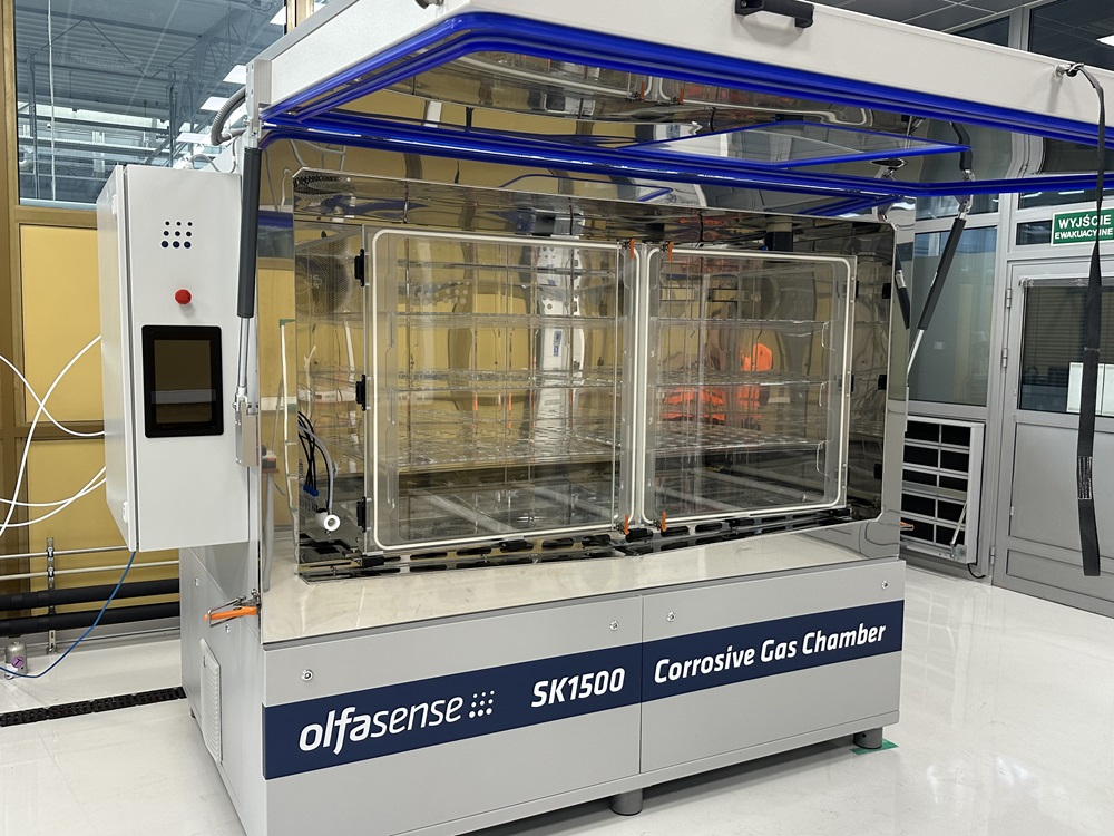 An application scenario or product detail of oil and gas testing chambers - Image 19