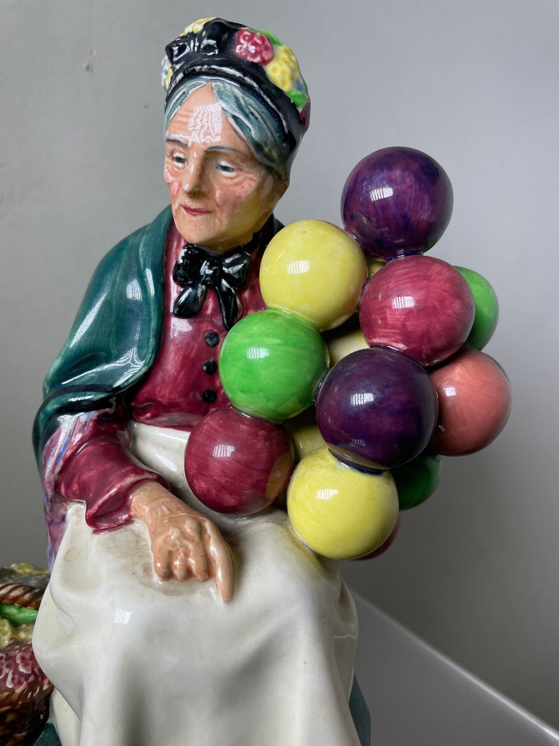 An application scenario or product detail of old lady figurines - Image 13