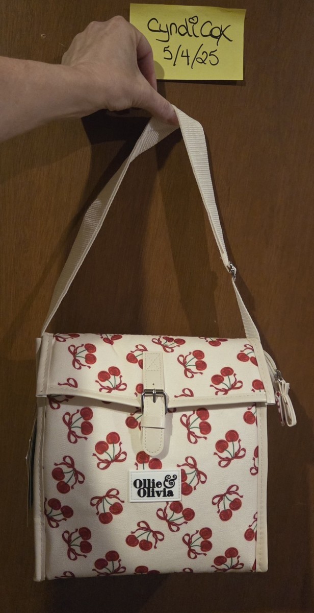An application scenario or product detail of ollie and olivia lunch bag - Image 7