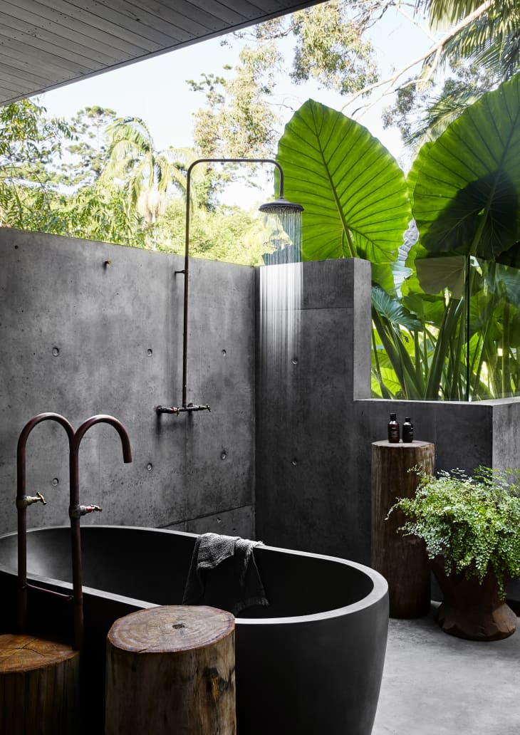 An application scenario or product detail of outdoor bathroom - Image 5