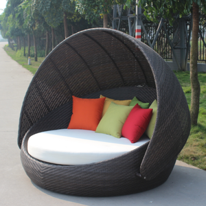 An application scenario or product detail of outdoor broyhill furniture - Image 8