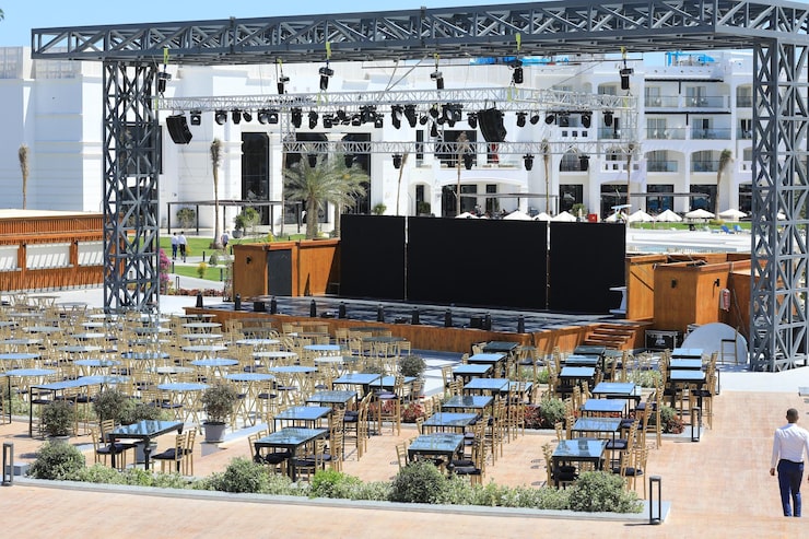 An application scenario or product detail of outdoor stage - Image 18