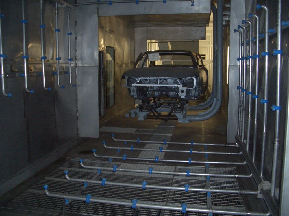 An application scenario or product detail of paint conveyor systems - Image 18