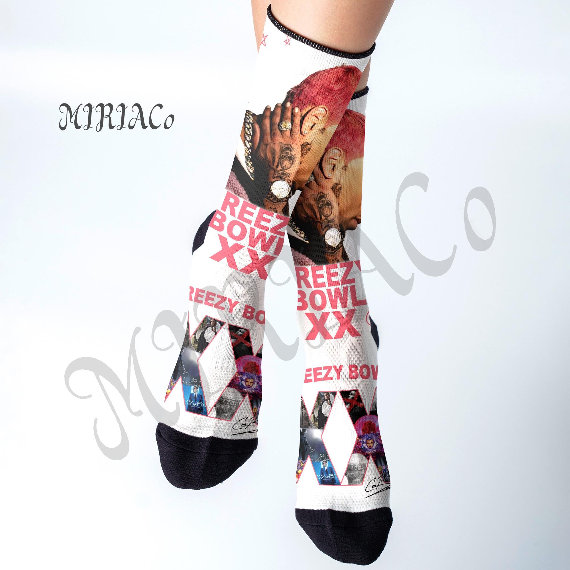 An application scenario or product detail of patches on socks - Image 23