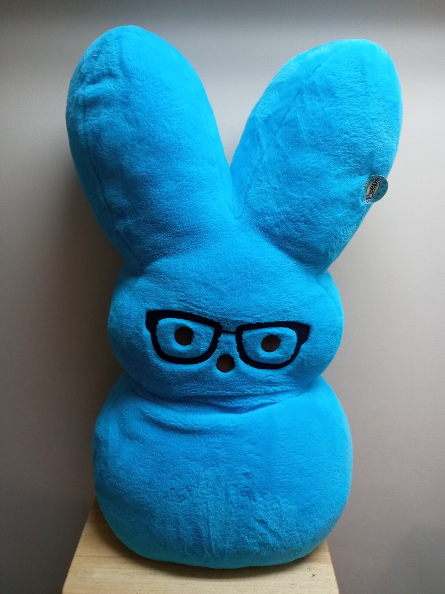 An application scenario or product detail of peep stuffed animal - Image 11