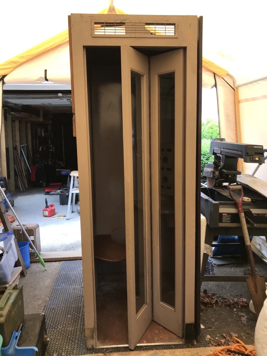 An application scenario or product detail of phone booth for sale - Image 5