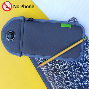 An application scenario or product detail of phone pouch lock up - Image 10