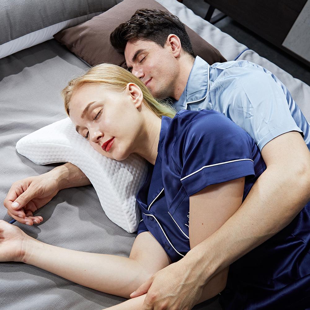 An application scenario or product detail of pillow with arm hole - Image 10