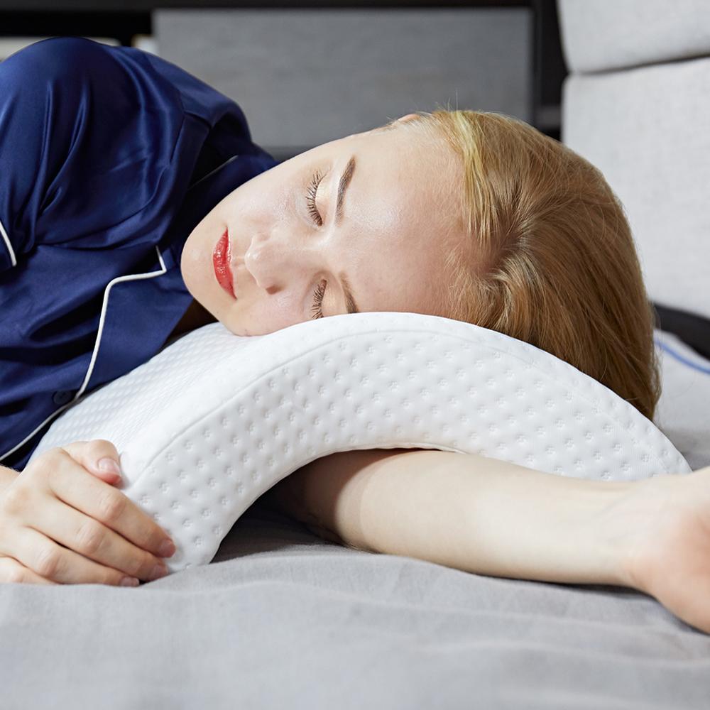 An application scenario or product detail of pillow with arm hole - Image 19