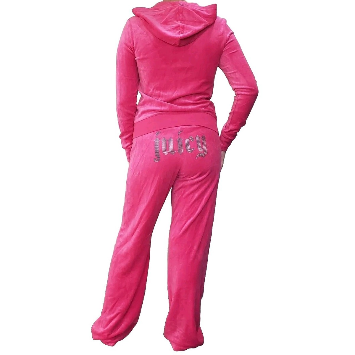 An application scenario or product detail of pink tracksuit - Image 4