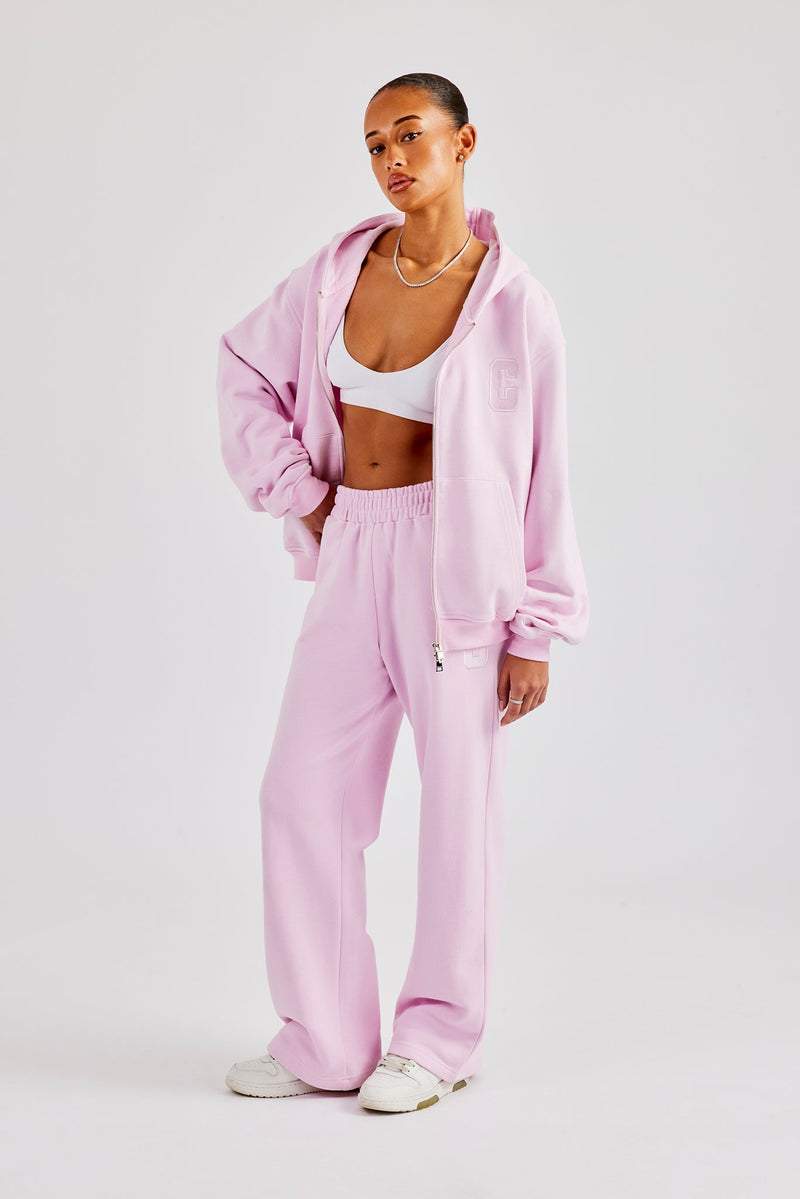 An application scenario or product detail of pink tracksuit - Image 5