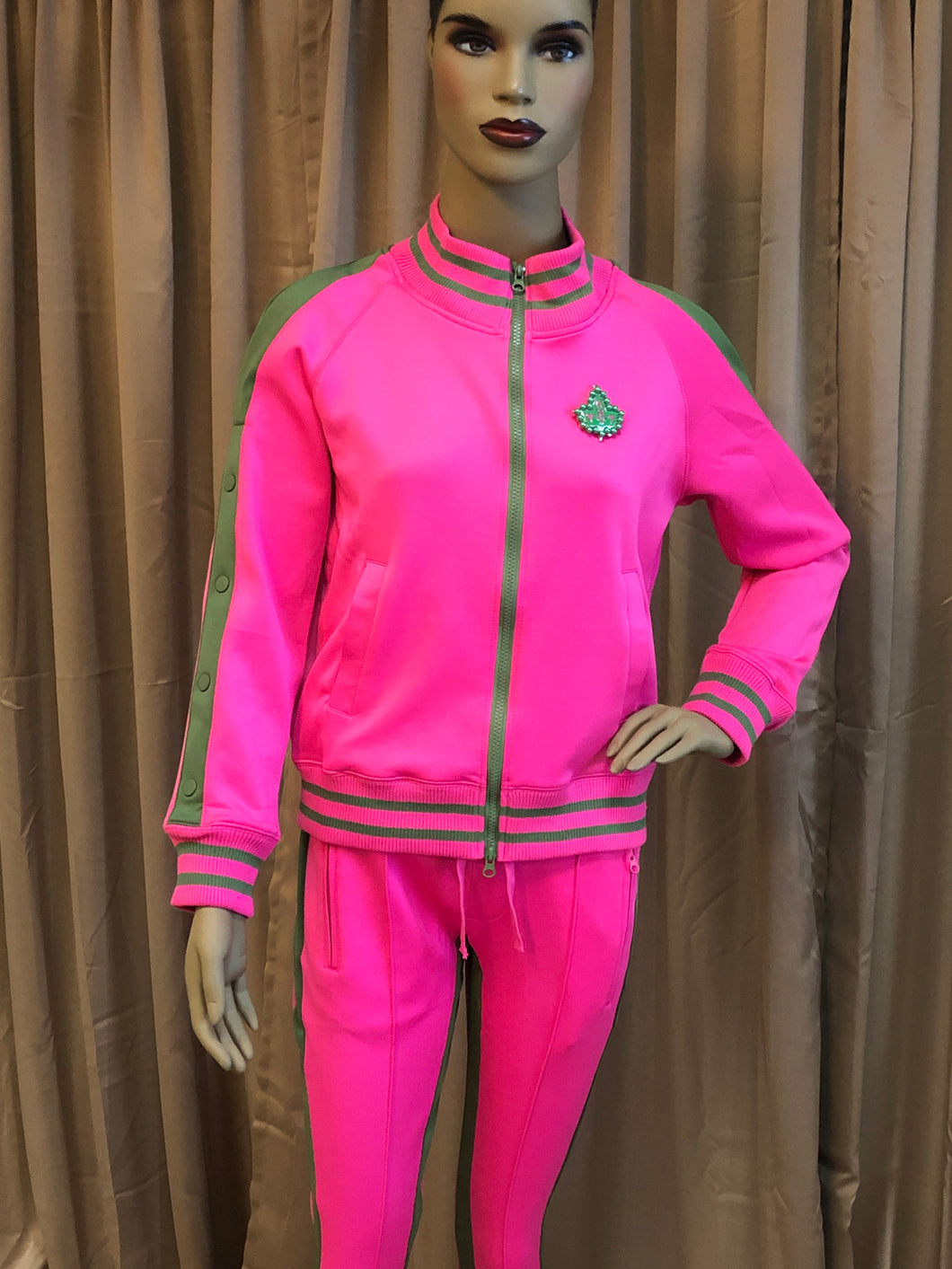 Featured image for the pink tracksuit guide