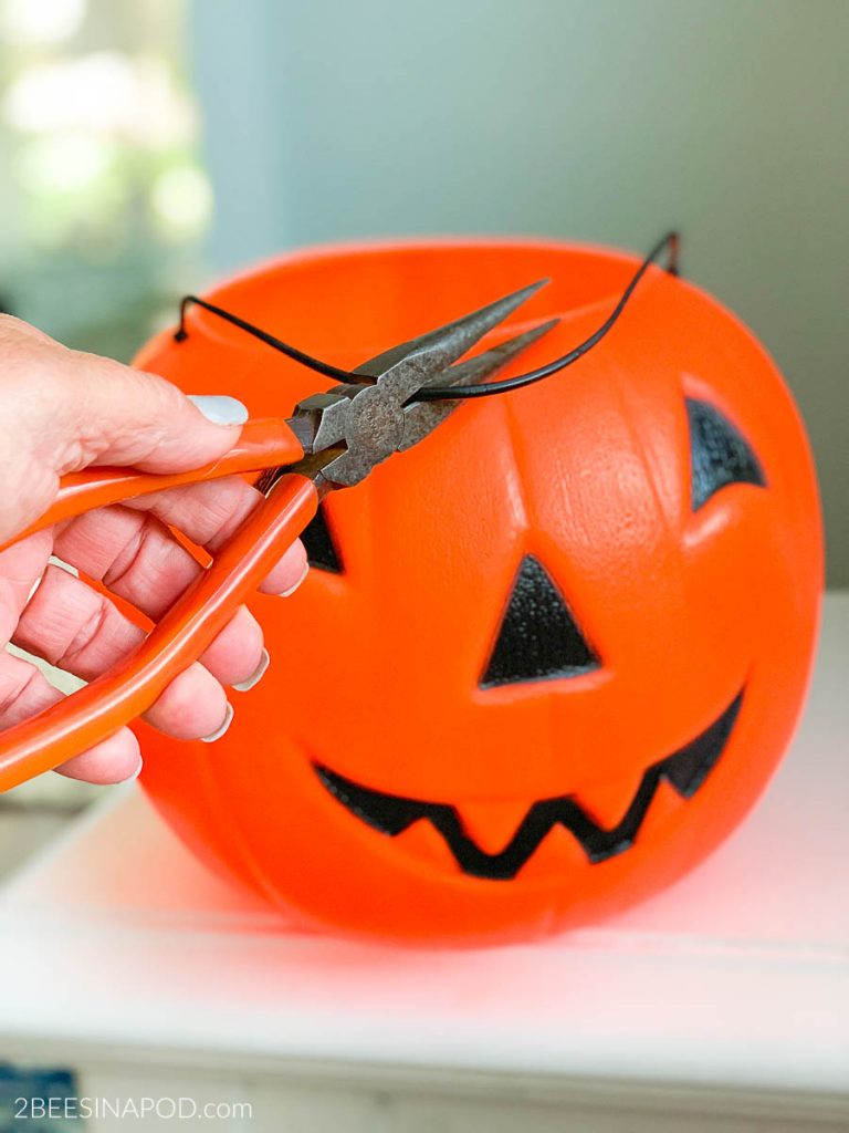 An application scenario or product detail of plastic jack o lantern - Image 18