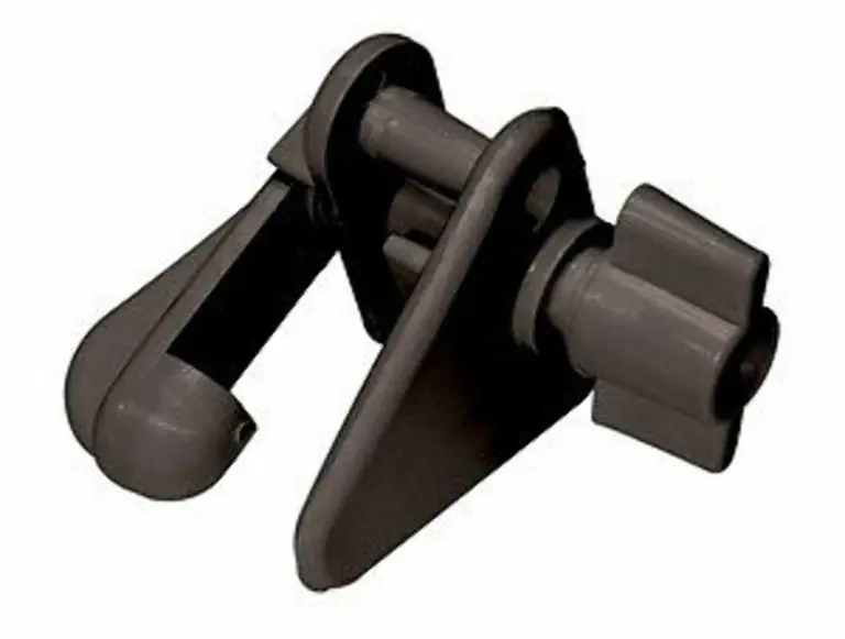 Featured image for the pontoon boat door latch guide