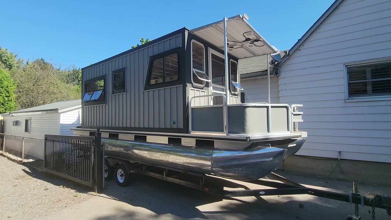 An application scenario or product detail of pontoon houseboat - Image 14