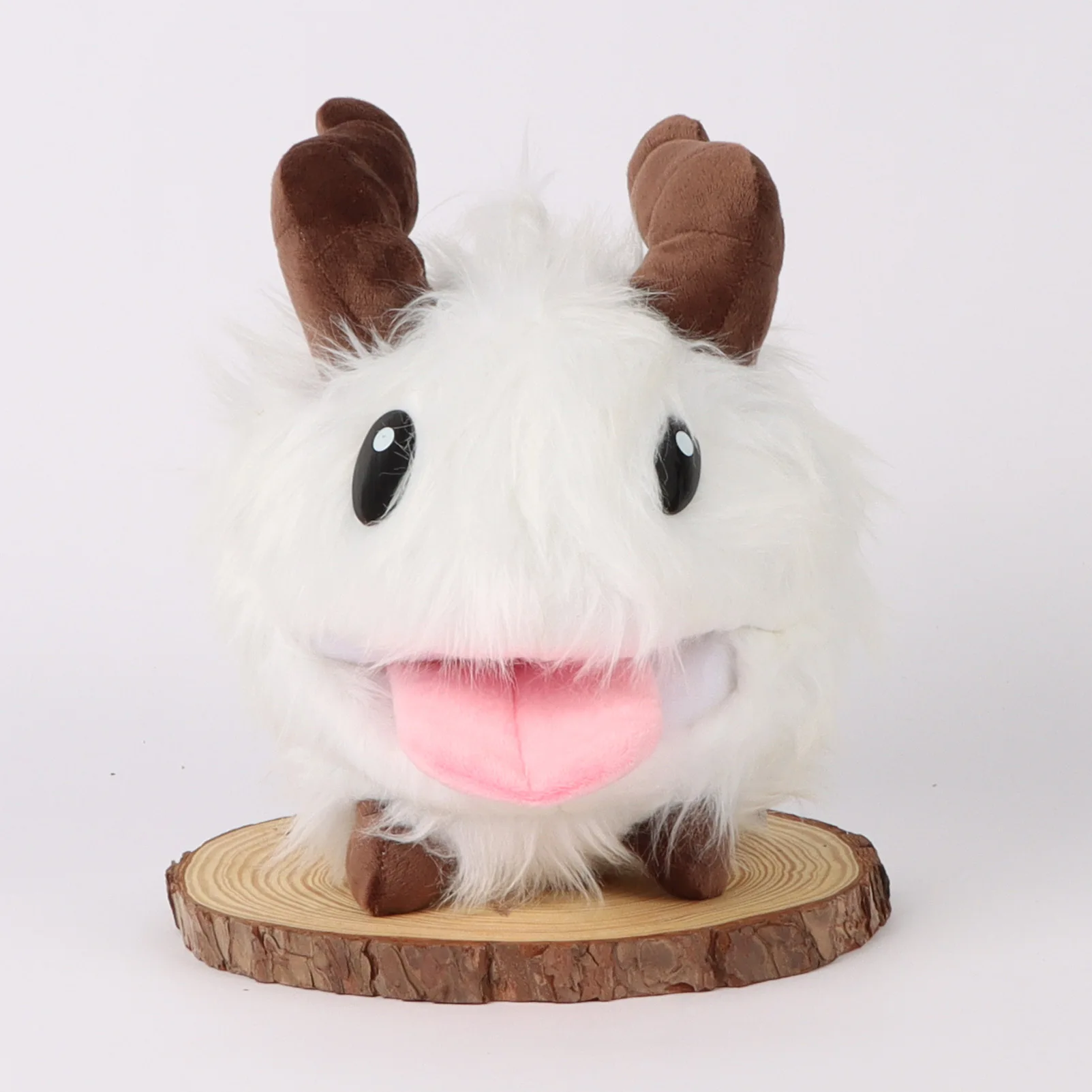 An application scenario or product detail of poro plush - Image 15