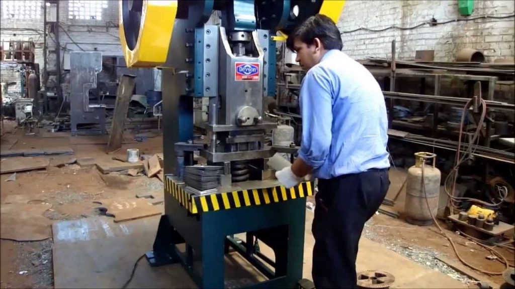 An application scenario or product detail of power presses - Image 4