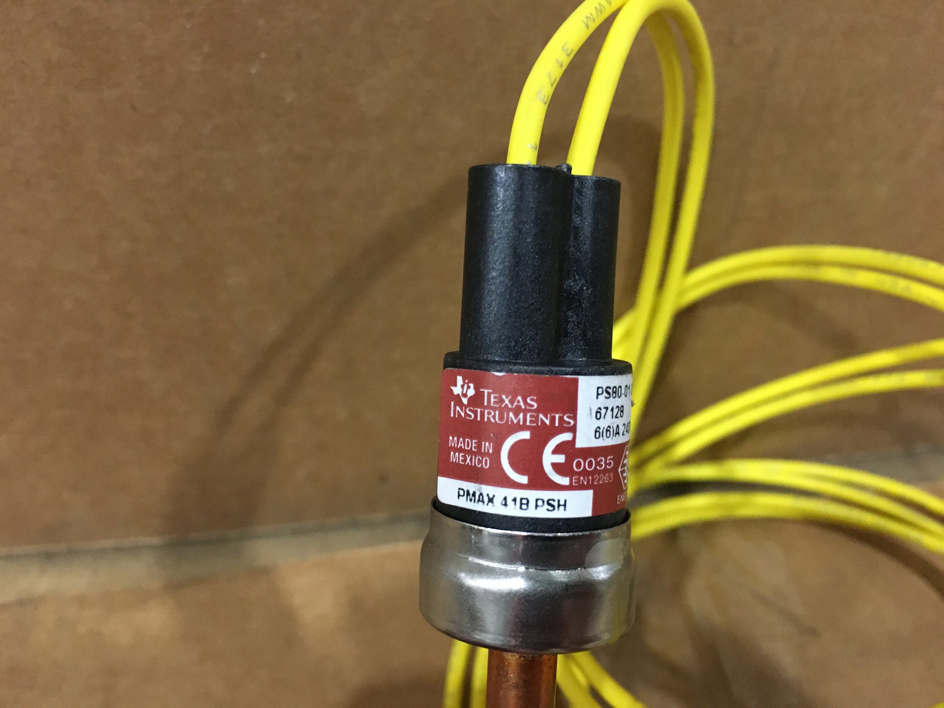 An application scenario or product detail of pressure switch high high - Image 18