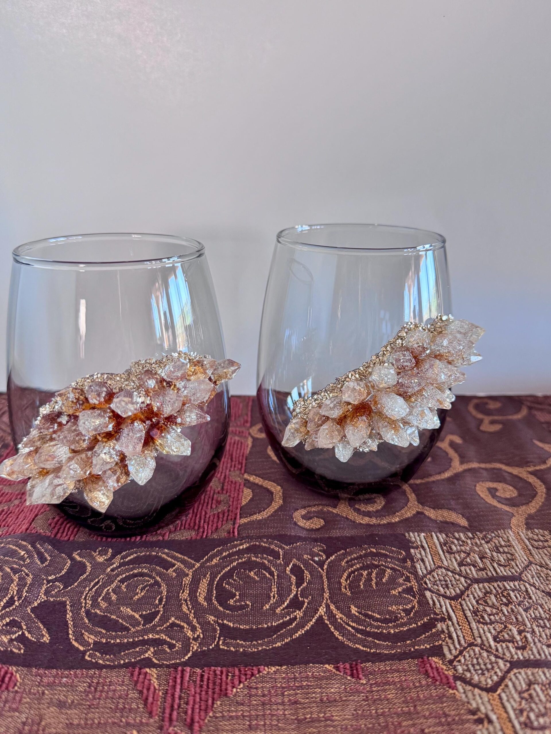 An application scenario or product detail of quartz wine glass - Image 7