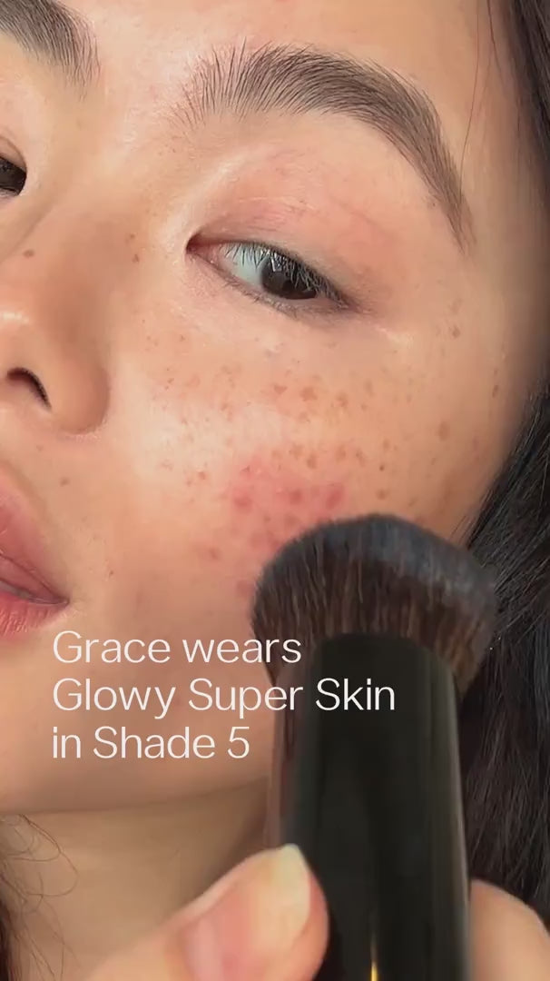 An application scenario or product detail of rainbow foundation for skin - Image 17
