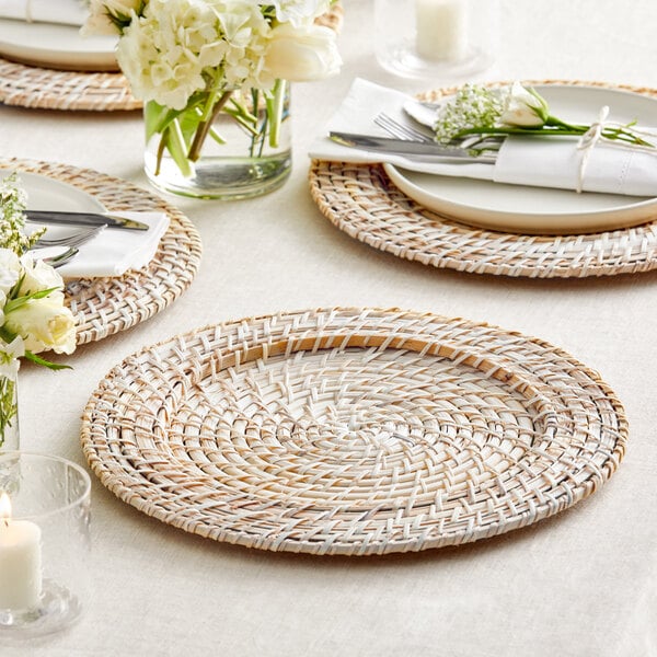 An application scenario or product detail of rattan chargers - Image 5