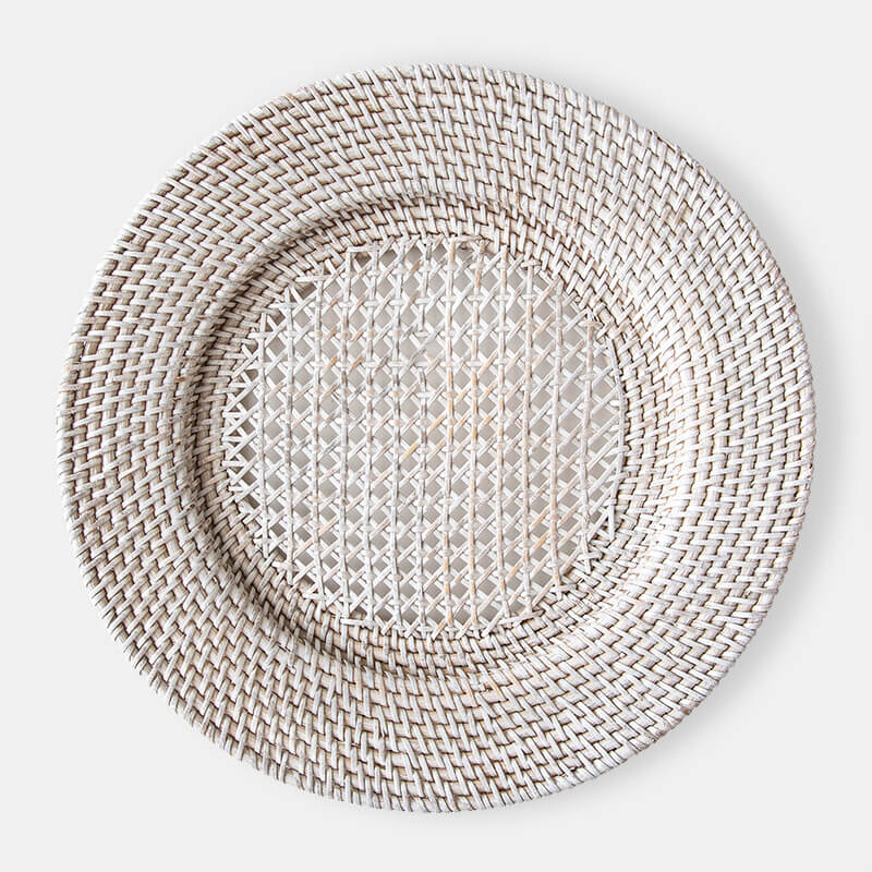 An application scenario or product detail of rattan chargers - Image 9