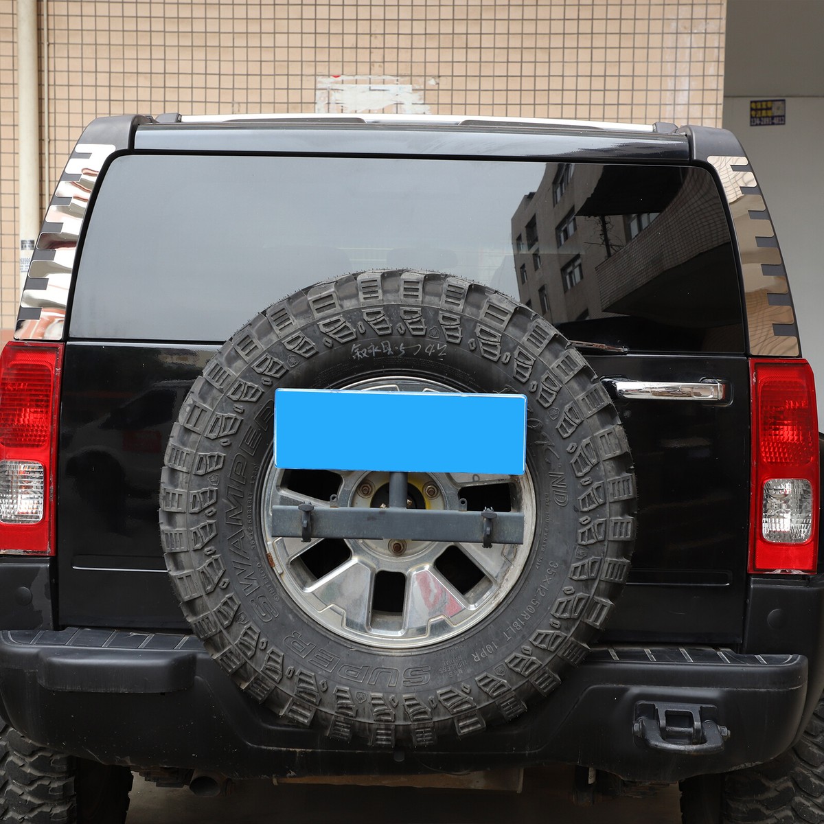 An application scenario or product detail of rear side window cover trim panel 2006 hummer h3 - Image 12