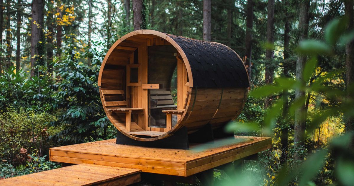 An application scenario or product detail of redwood outdoor sauna - Image 1