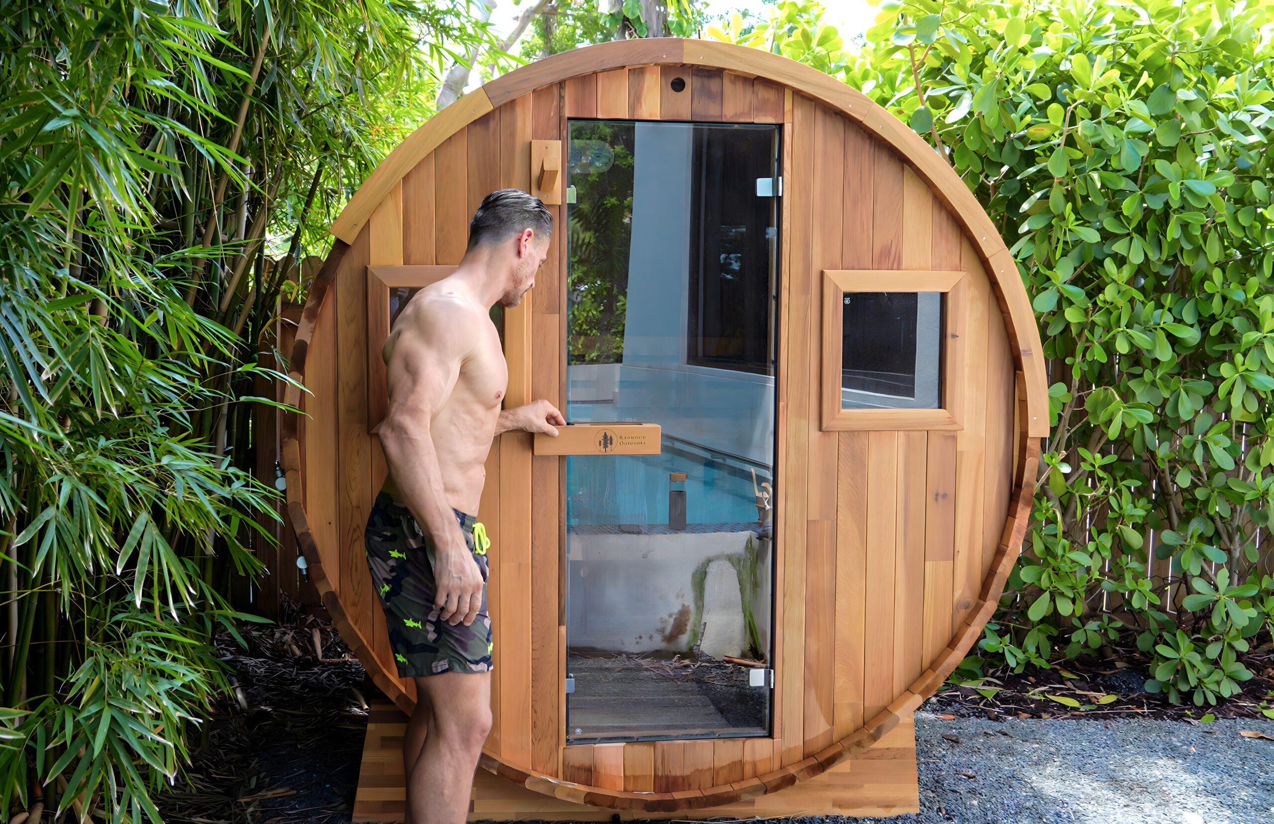 An application scenario or product detail of redwood outdoor sauna - Image 9