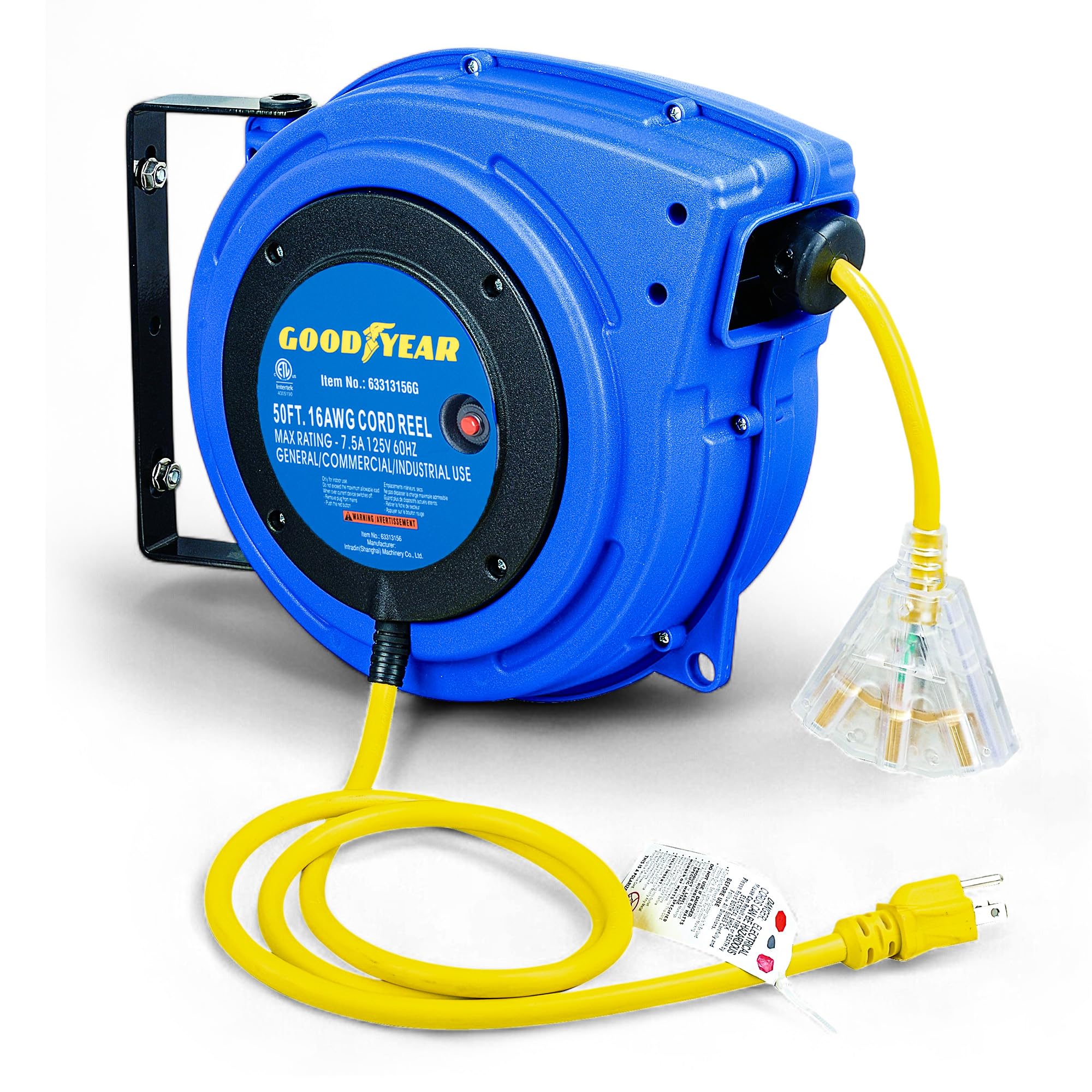 An application scenario or product detail of retractable outdoor extension cord - Image 6