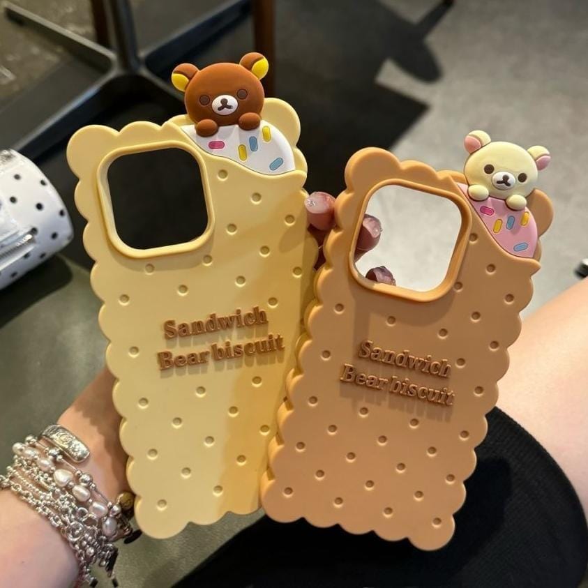 An application scenario or product detail of rilakkuma phone case - Image 11