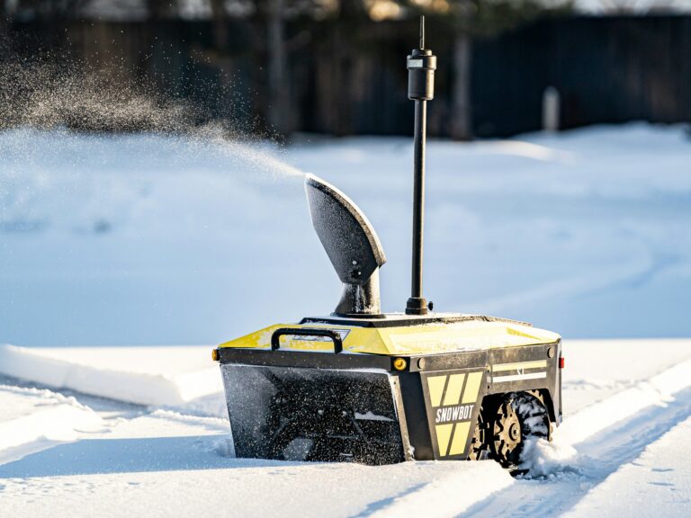 Featured image for the robotic snow blower guide