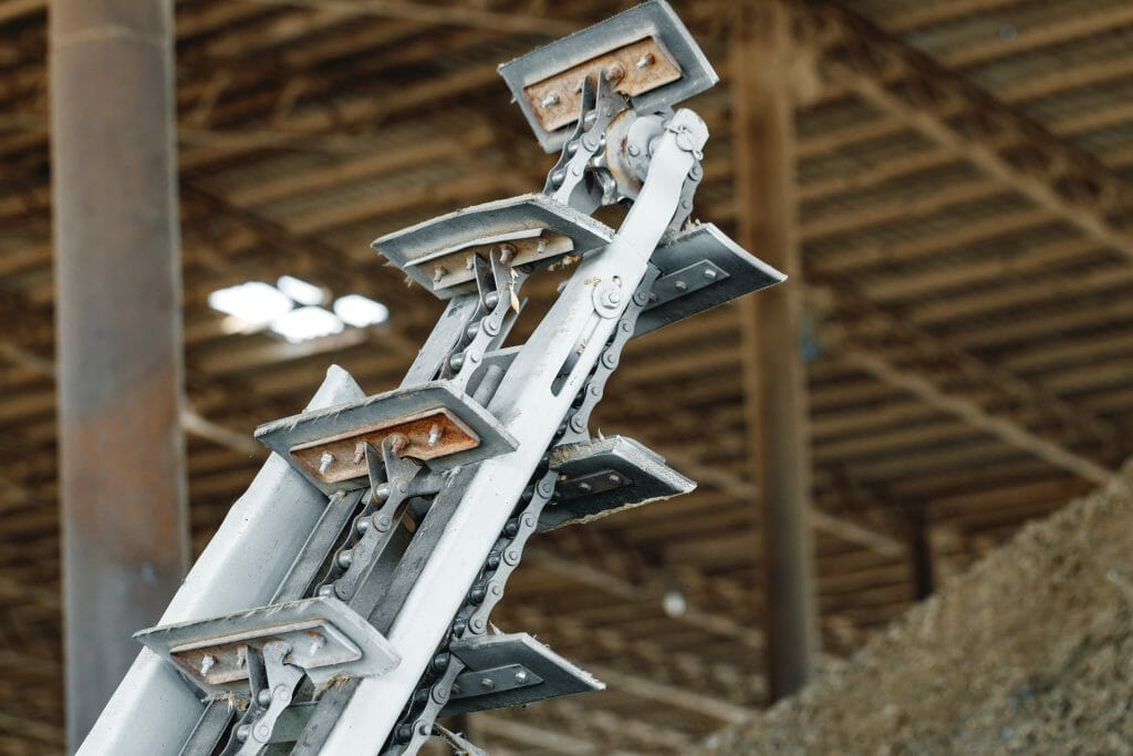 An application scenario or product detail of roller chain conveyor - Image 8